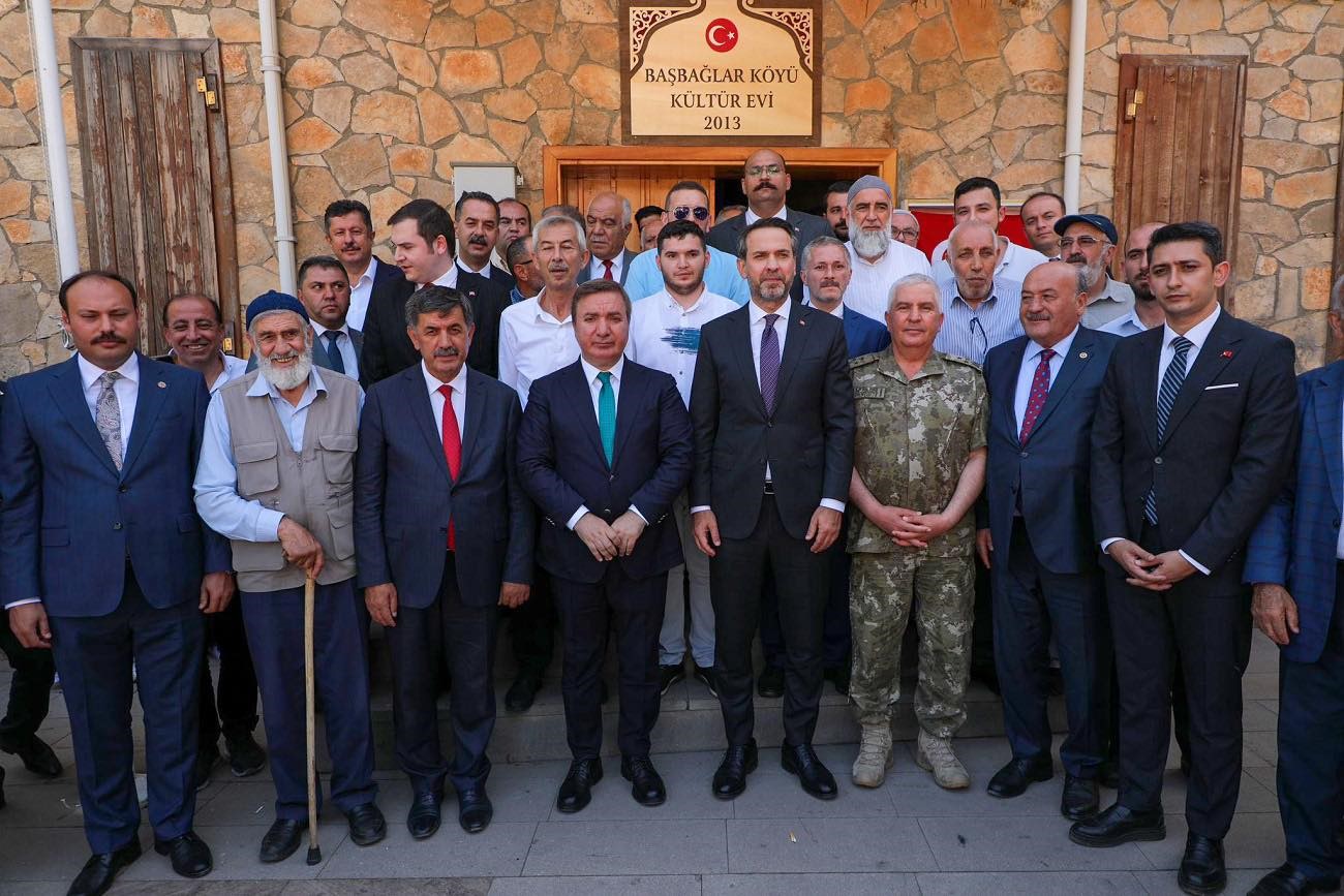 Erzincan Belediye Başkanı Aksun: “Erzincan’ımızın ve Türkiye’mizin üzerinde hain planları olanlar asla emellerine ulaşamayacaktır”
