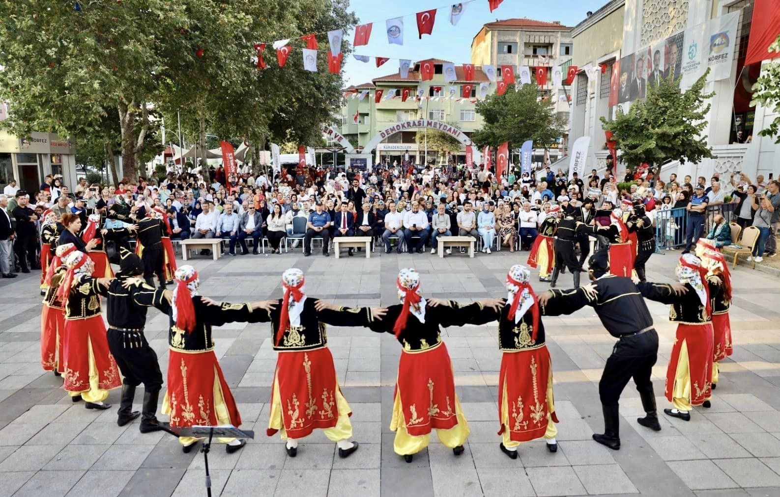 50. Altın Kiraz Festivali coşkuyla başladı
