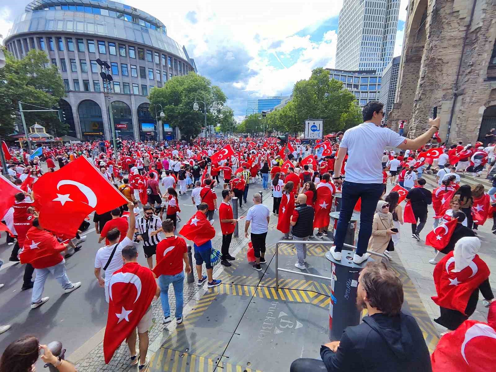 Berlin’de Türkiye coşkusu
