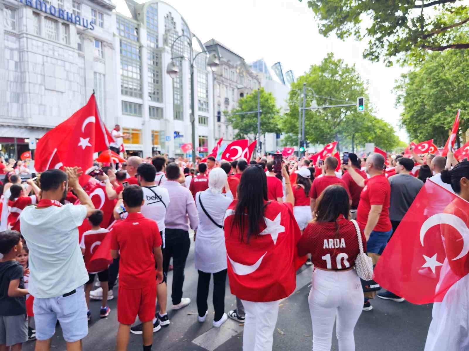 Berlin’de Türkiye coşkusu
