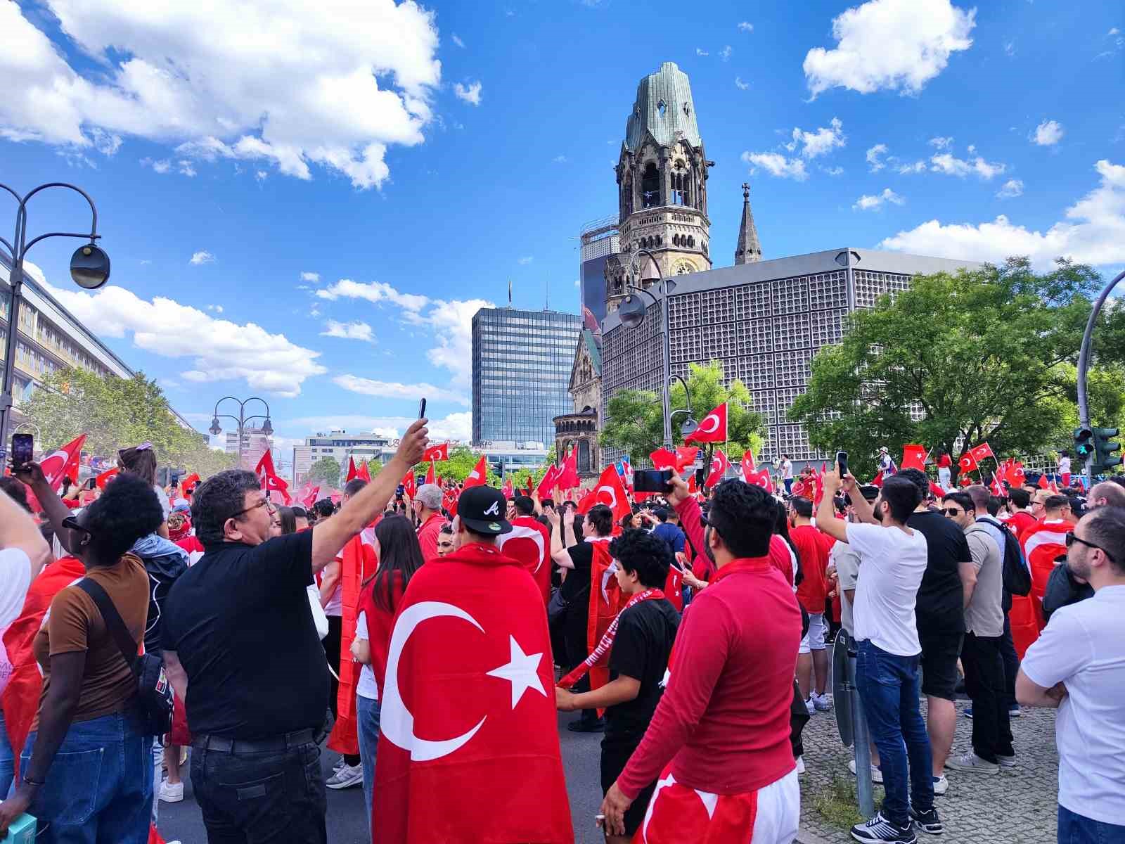 Berlin’de Türkiye coşkusu
