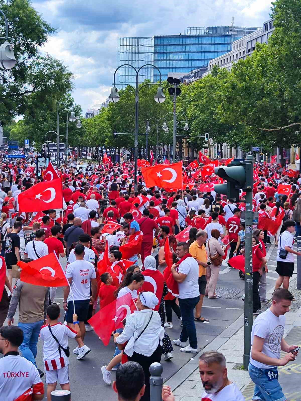 Berlin’de Türkiye coşkusu
