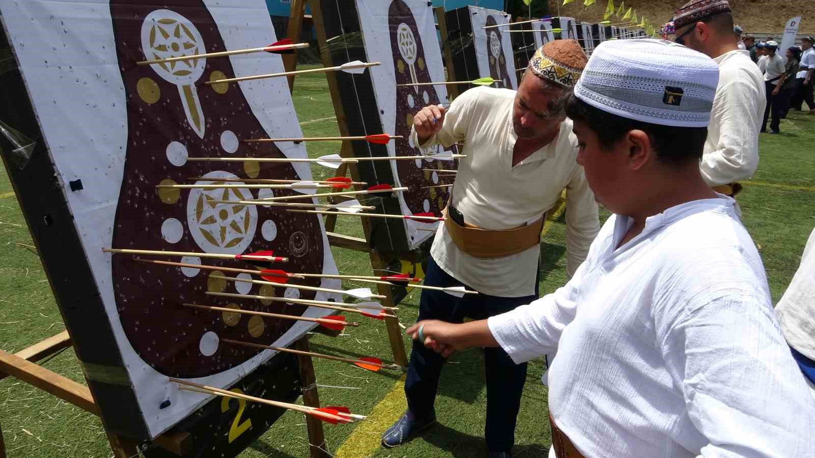 Okçular Kütahya’da buluştu
