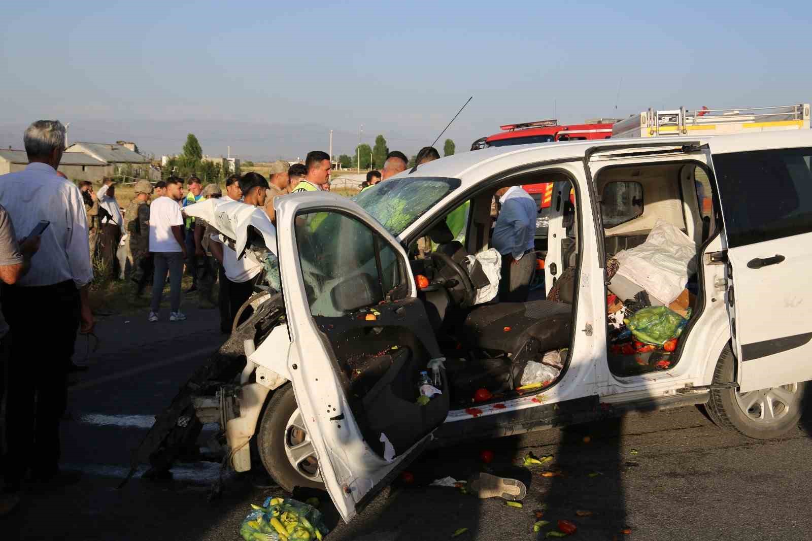 Muş’ta feci kaza: 1 ölü, 1 yaralı
