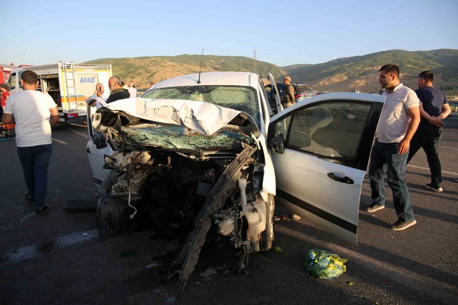 Muş’ta feci kaza: 1 ölü, 1 yaralı
