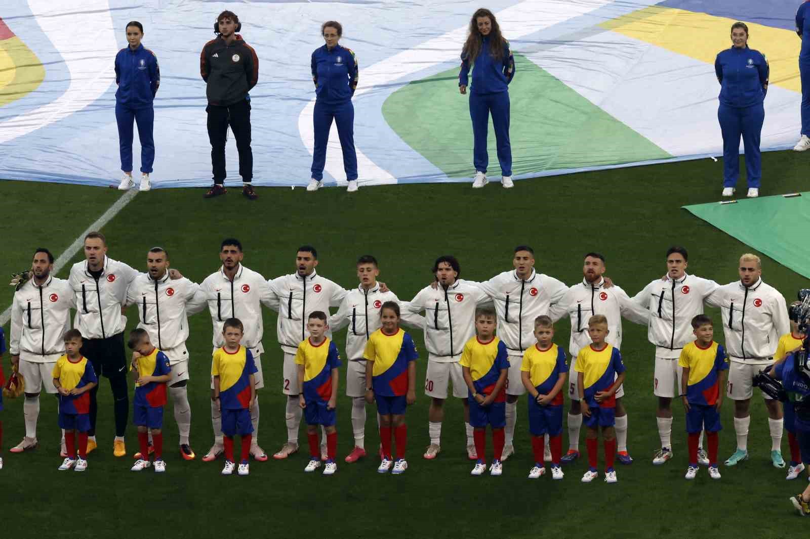 EURO 2024: Hollanda: 0 - Türkiye: 0 (Maç devam ediyor)
