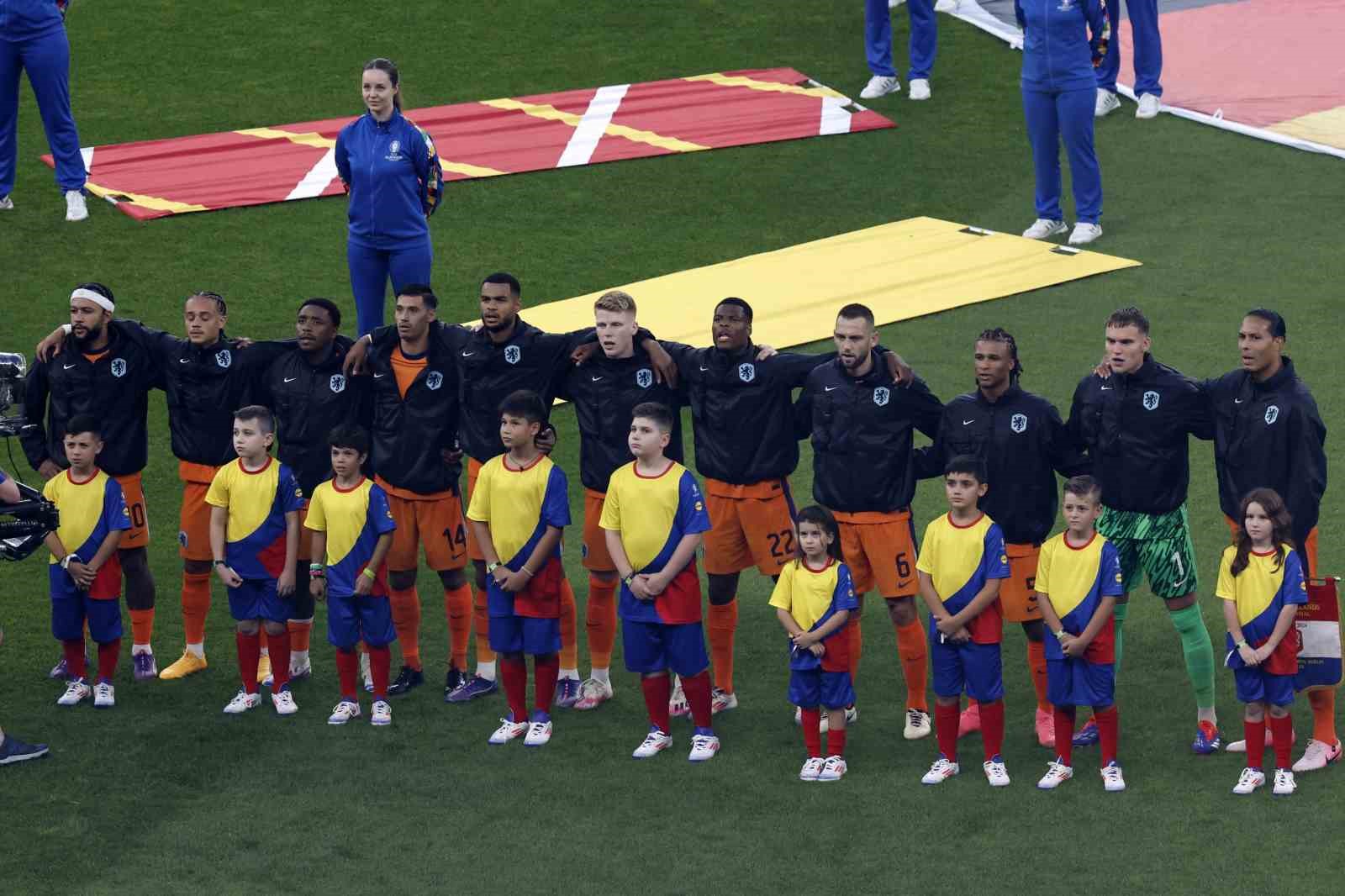 EURO 2024: Hollanda: 0 - Türkiye: 0 (Maç devam ediyor)
