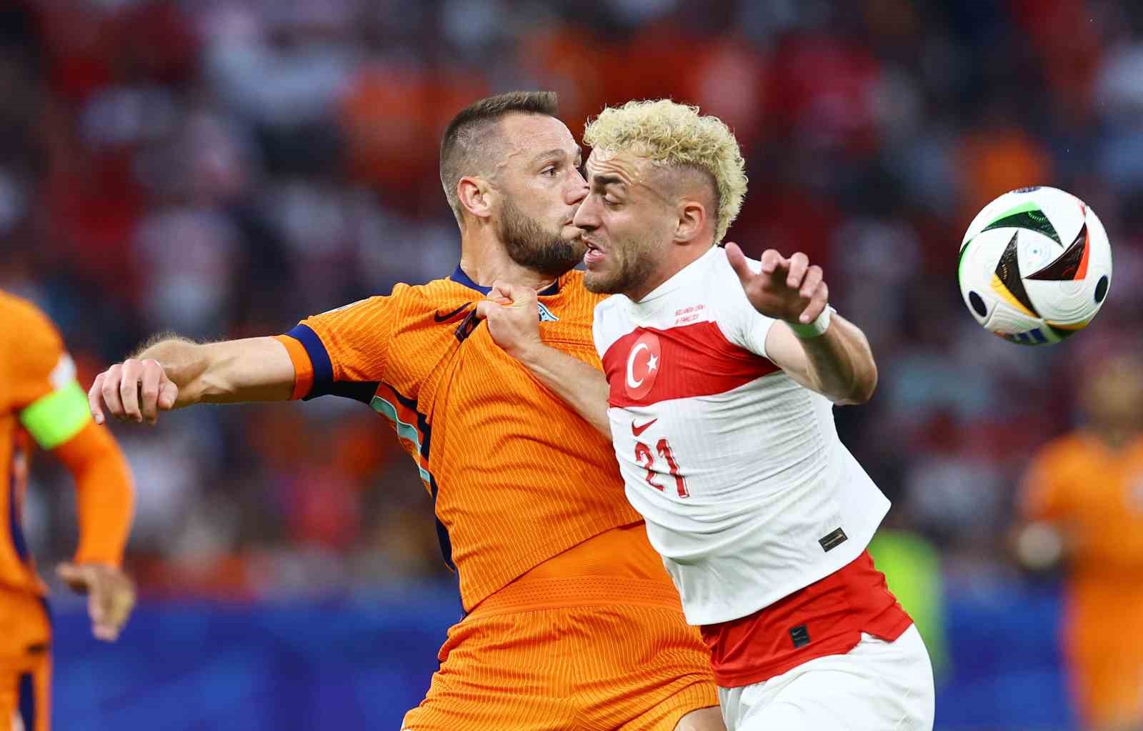 EURO 2024: Hollanda: 0 - Türkiye: 1 (İlk yarı)
