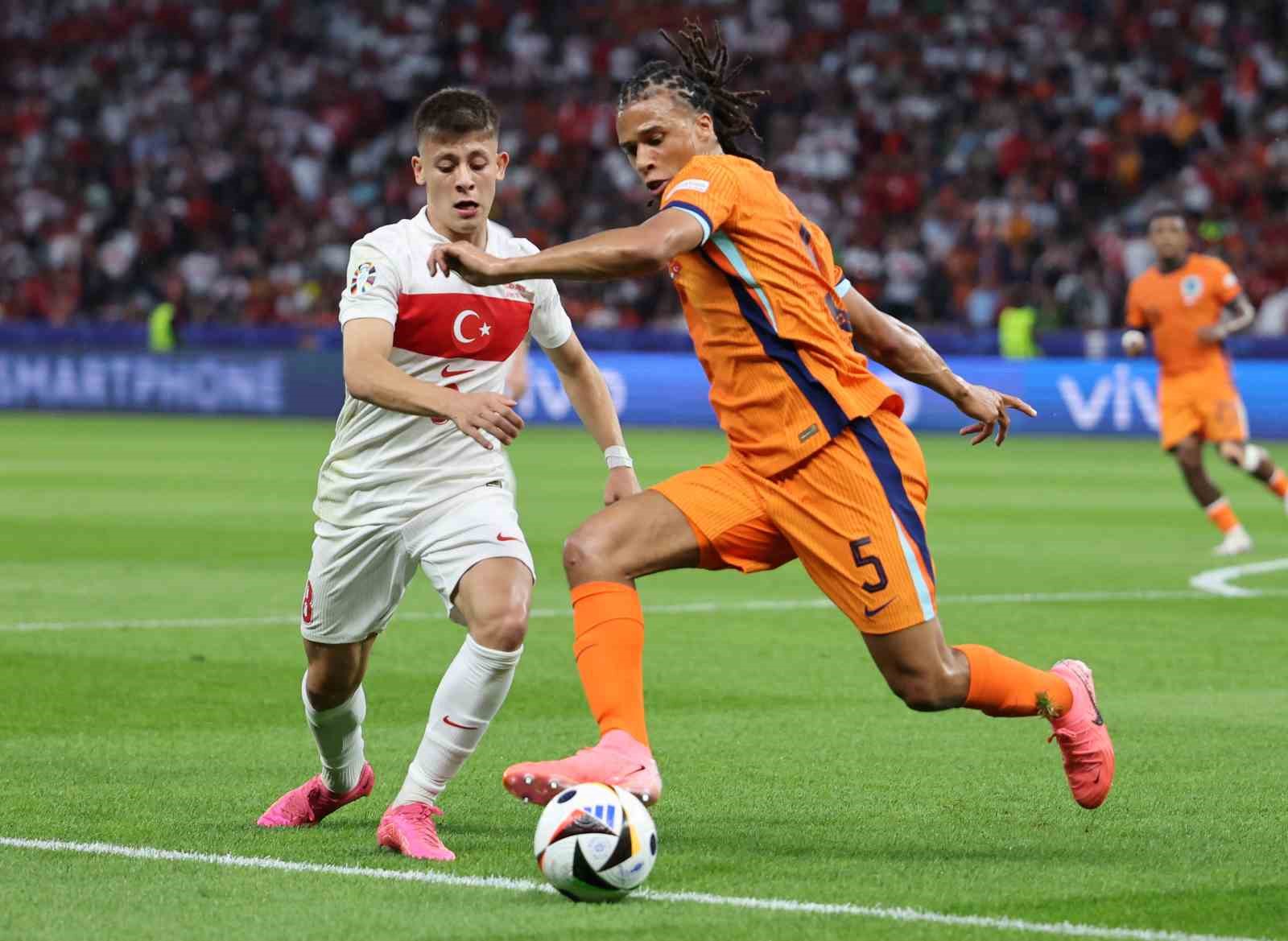 EURO 2024: Hollanda: 0 - Türkiye: 1 (İlk yarı)
