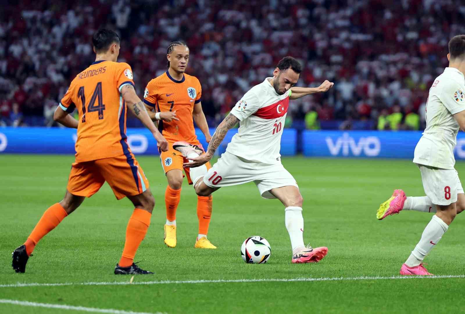 EURO 2024: Hollanda: 0 - Türkiye: 1 (İlk yarı)
