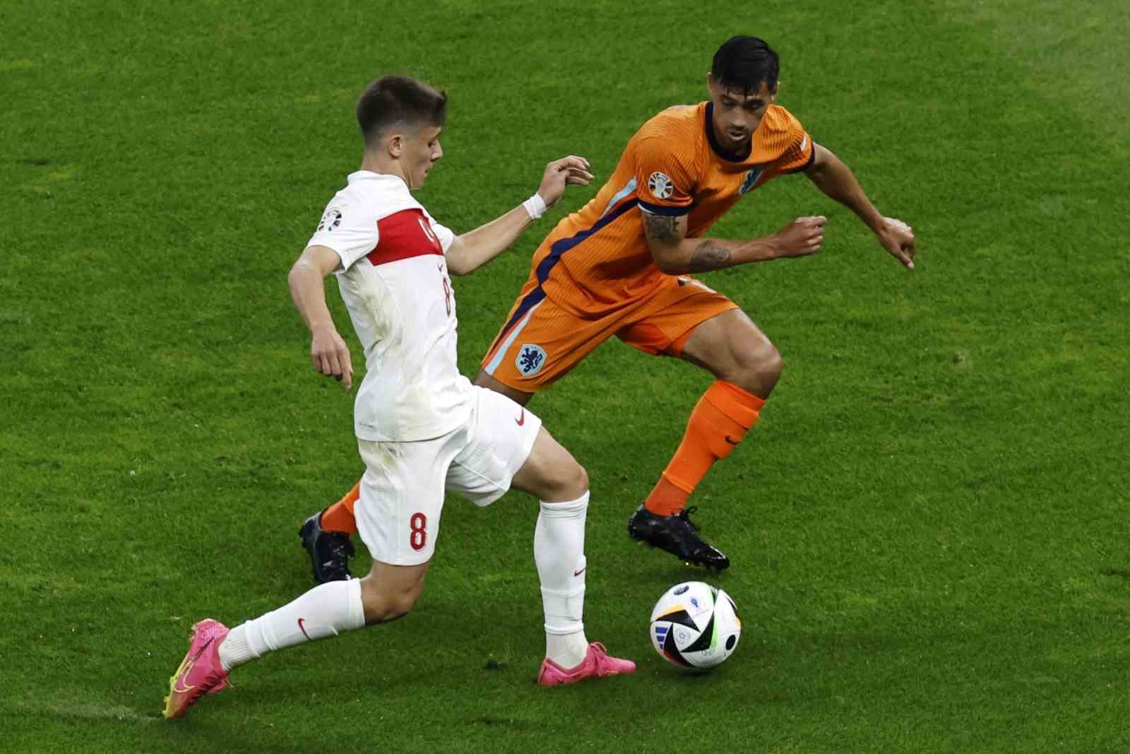 EURO 2024: Hollanda: 0 - Türkiye: 1 (İlk yarı)
