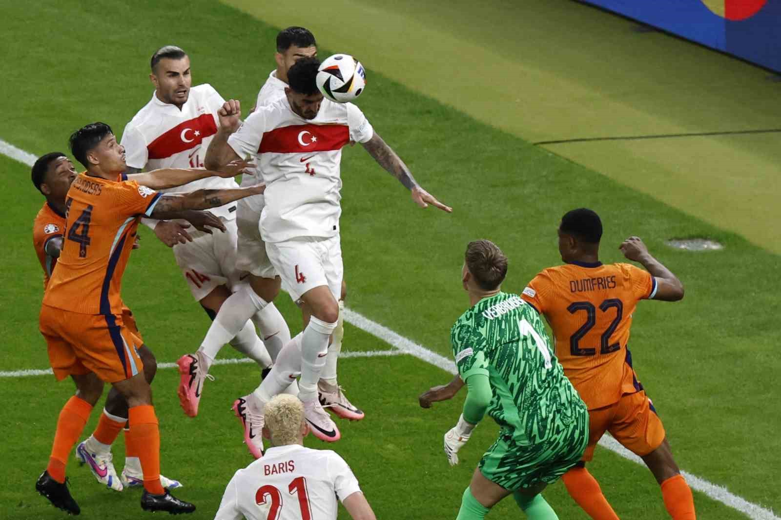 EURO 2024: Hollanda: 0 - Türkiye: 1 (İlk yarı)
