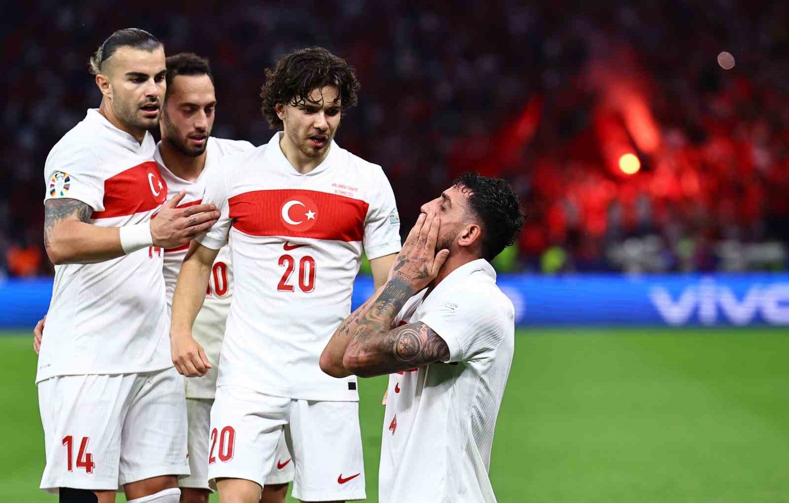 EURO 2024: Hollanda: 0 - Türkiye: 1 (İlk yarı)
