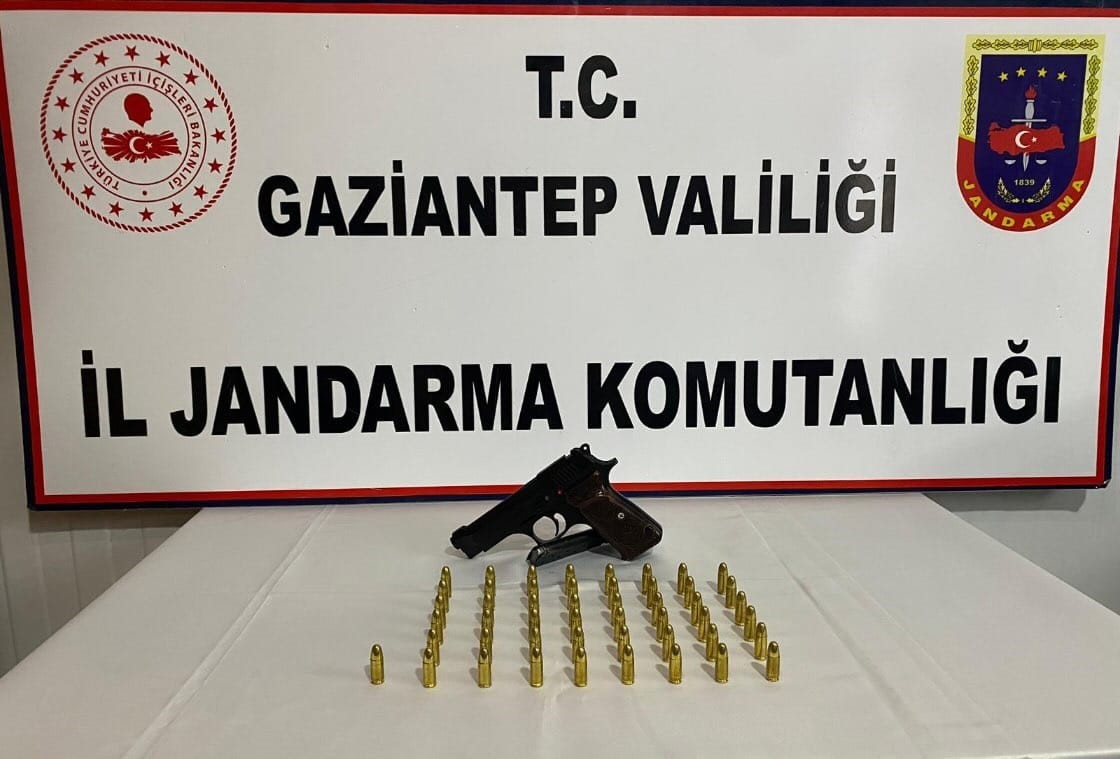 Gaziantep’te 14 ruhsatsız silah ele geçirildi
