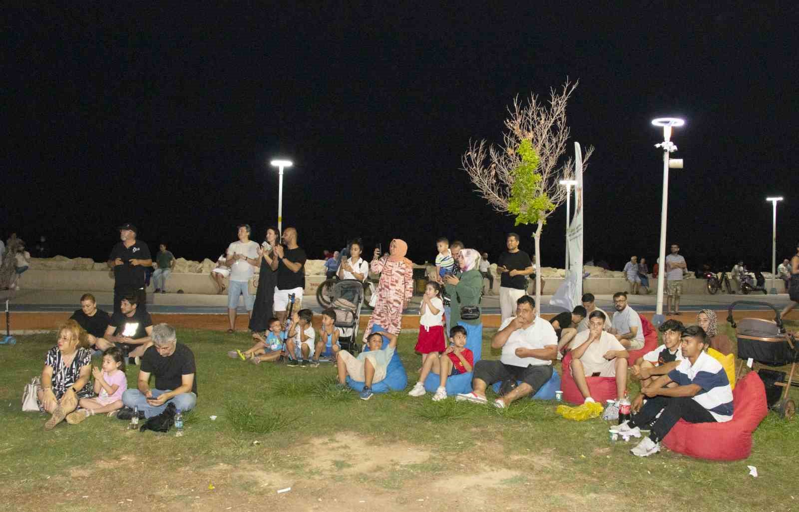 Mersinliler ’Yaz Dostum’ konserleriyle müziğe doyuyor
