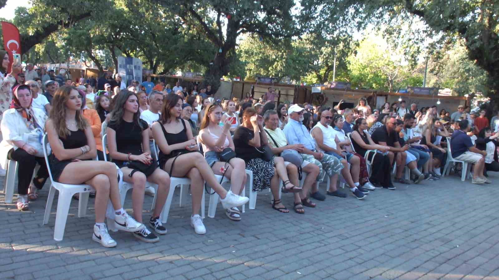 Festivalde ürünlerini tanıttılar
