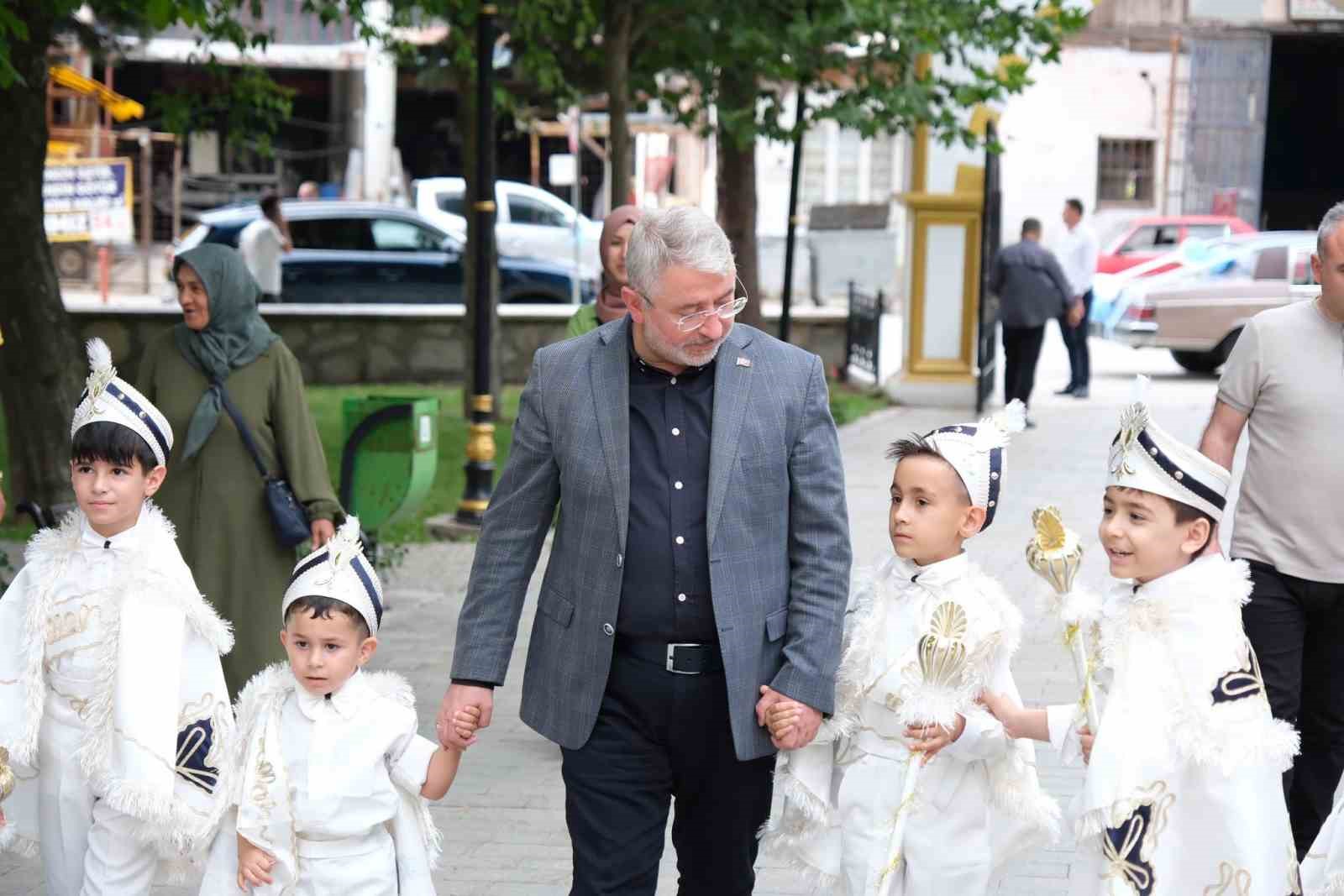 Çorum Belediyesi’nden geleneksel sünnet şöleni
