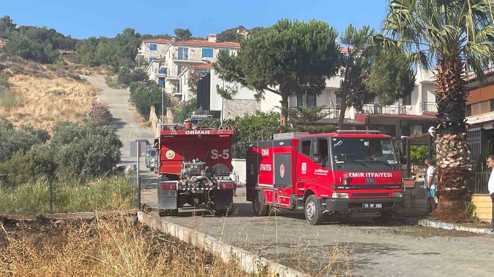 Foça’daki orman yangını alev alan araçtan çıkmış
