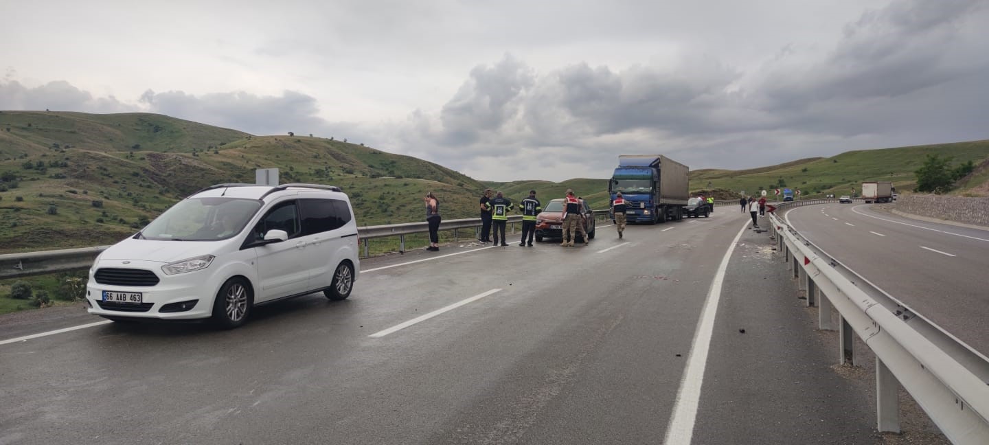 Erzurum’da zincirleme trafik kazası: 8 yaralı
