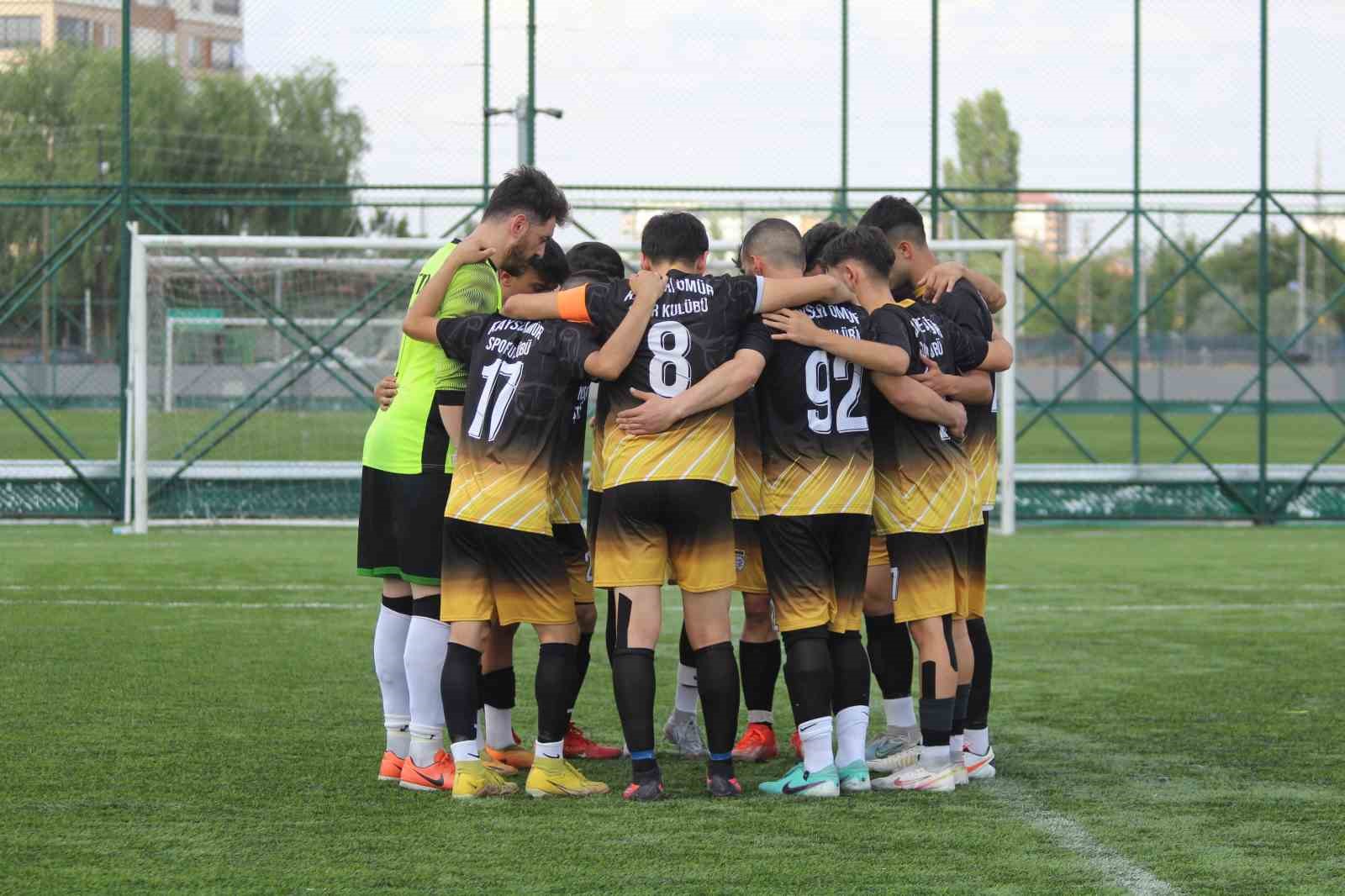 Kayseri 2. Amatör Küme Play-Off Final: Kayseri Ömürspor: 2 - Yavru Aslanspor: 0
