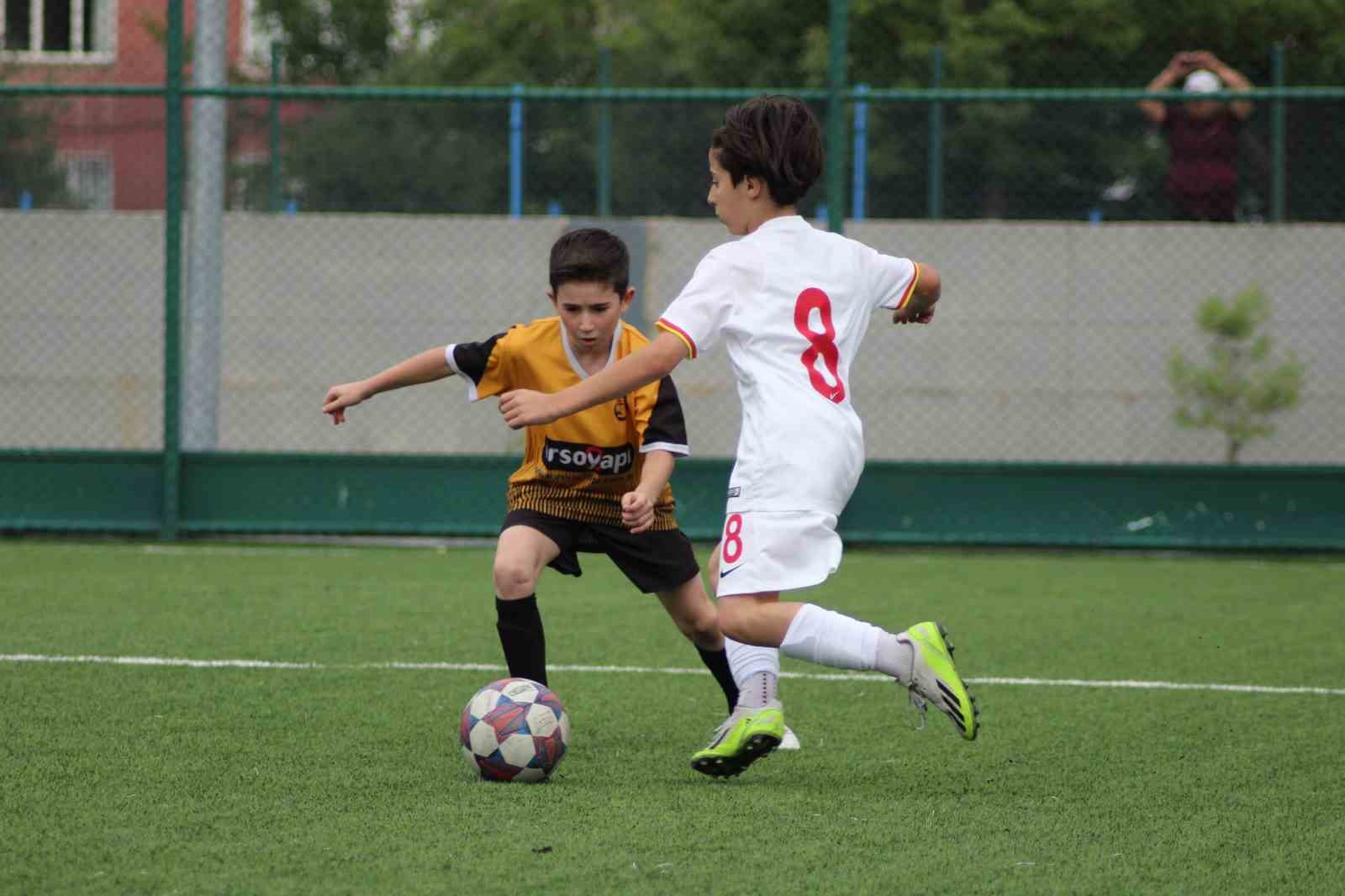 Kayserispor U11 takımı şampiyon oldu
