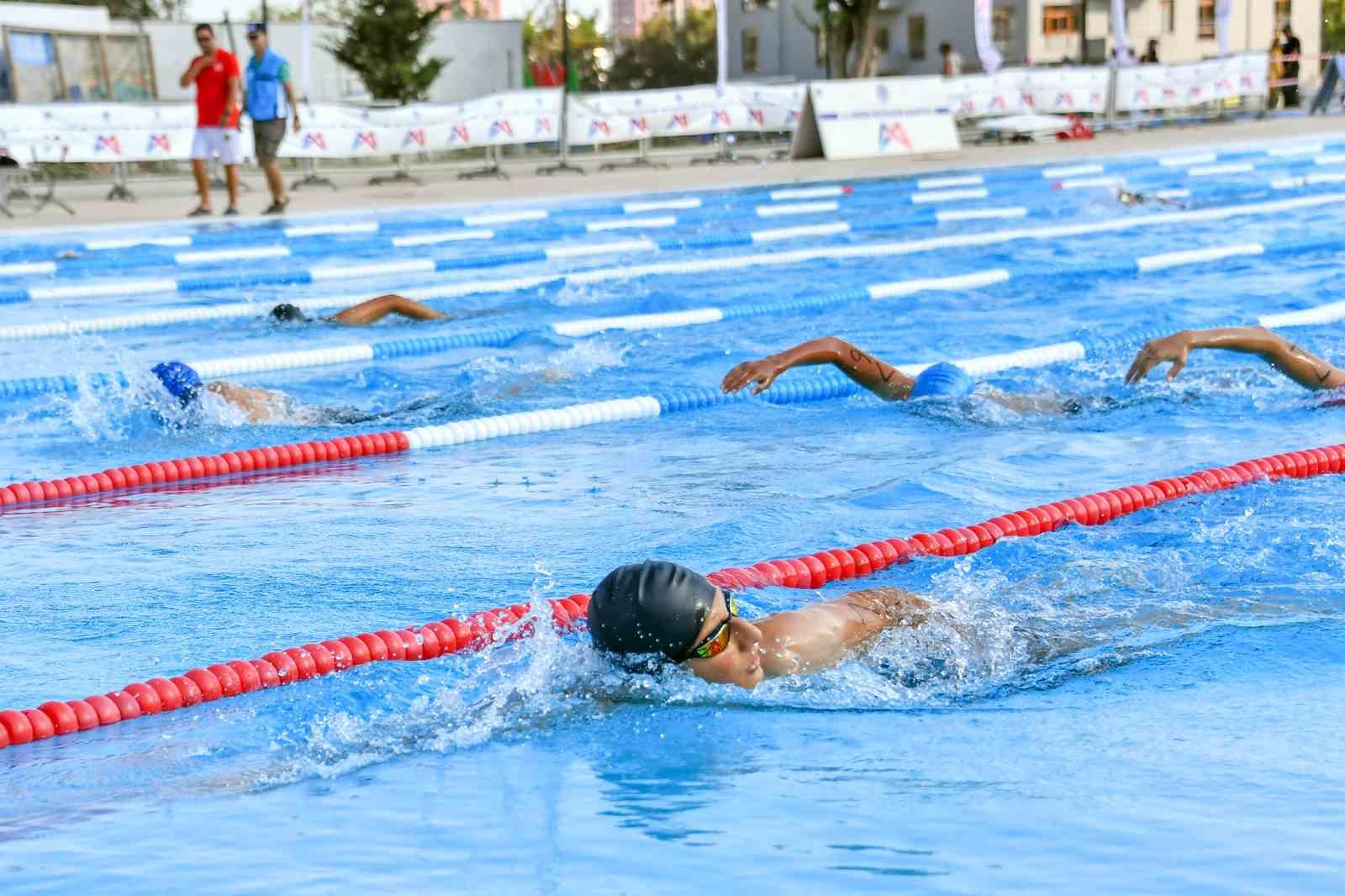 Mersin, ’Bölgesel Triatlon Ligi’nin 7. Bölge 2. Etap Yarışması’na ev sahipliği yaptı
