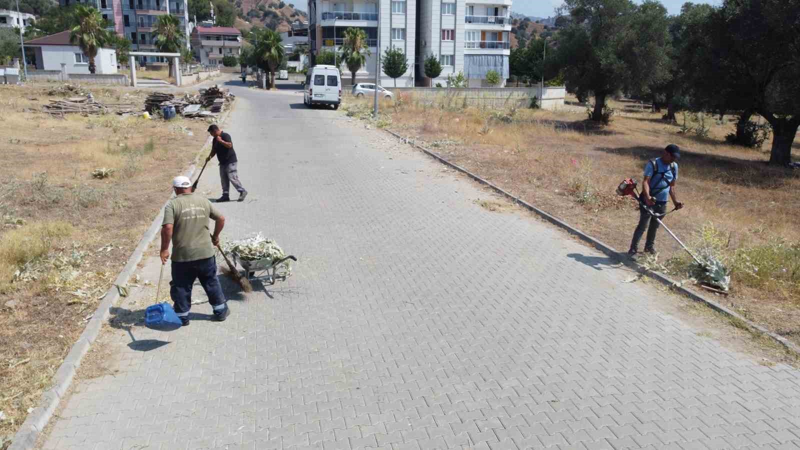 Nazilli Belediyesi Pınarbaşı Mahallesi’nde temizlik çalışması başlattı
