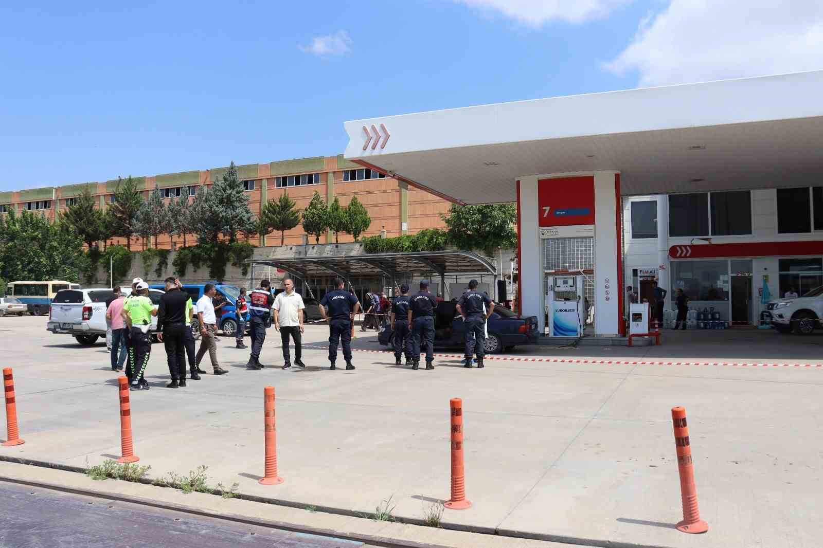 Amasya’da kayınpeder dehşeti: Damadını öldürdü, kızını yaraladı
