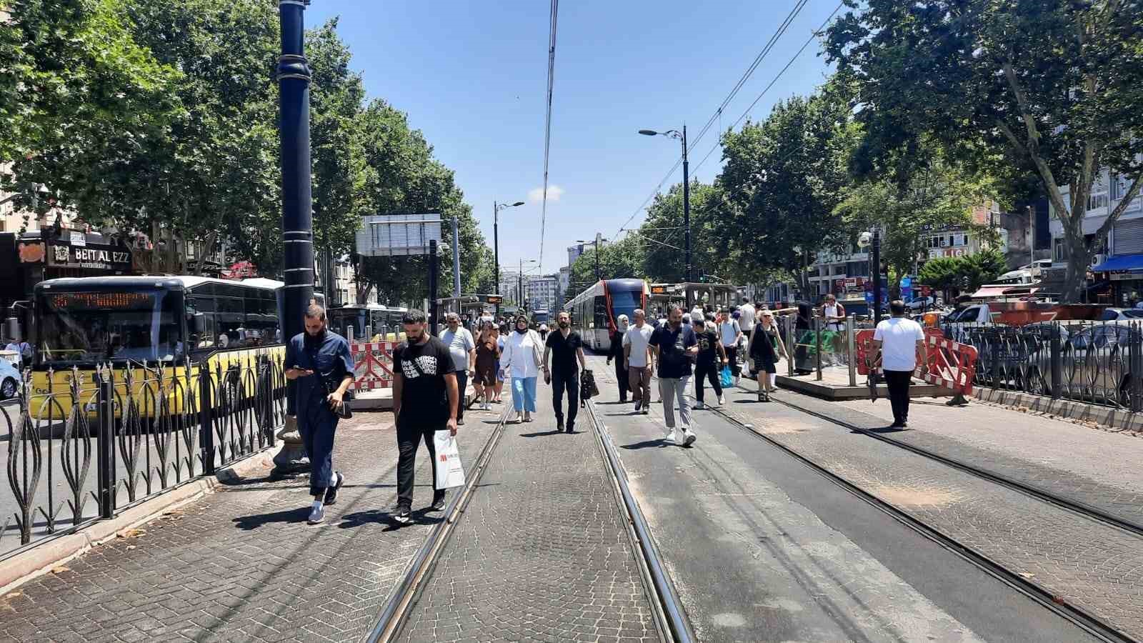 Kabataş-Bağcılar Tramvay Hattında teknik arıza yaşandı, seferler aksadı
