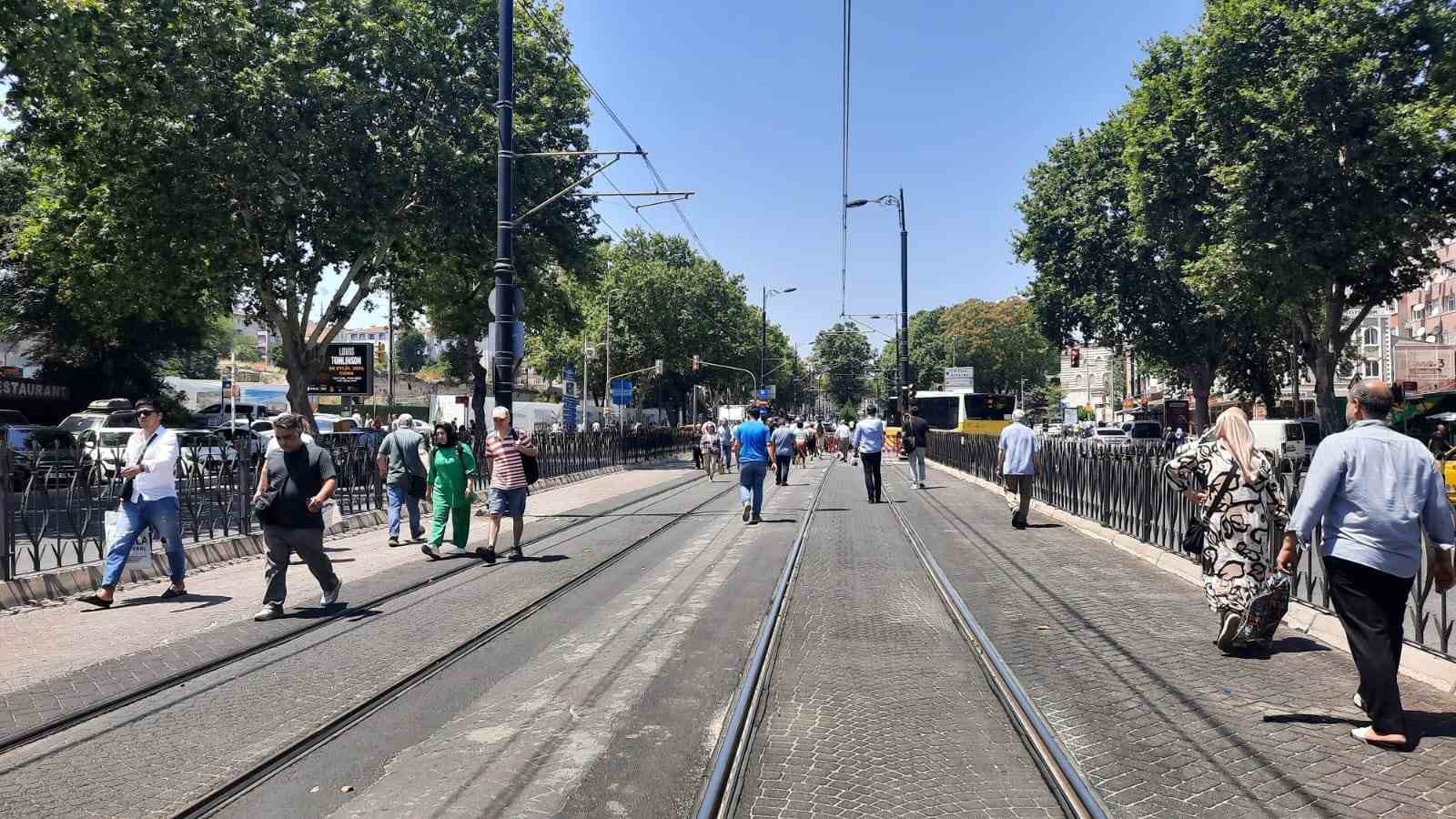 Kabataş-Bağcılar Tramvay Hattında teknik arıza yaşandı, seferler aksadı
