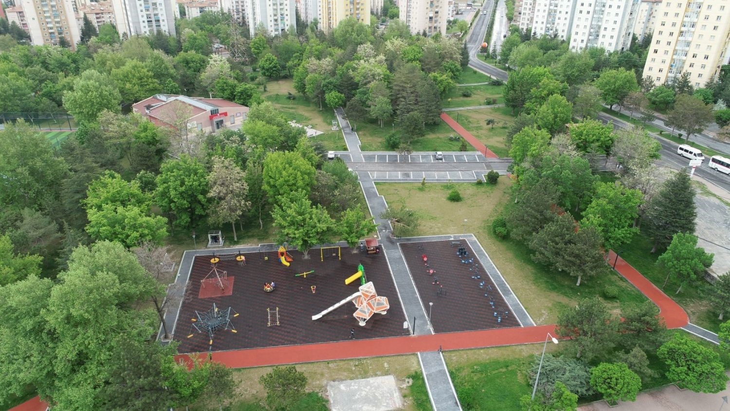 Melikgazi Belediyesi’nin kazandırdığı park ve yeşil alanlar vatandaşın gözdesi oldu
