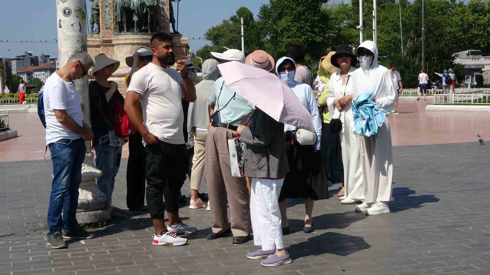 Mega kent İstanbul’da sıcak hava bunalttı
