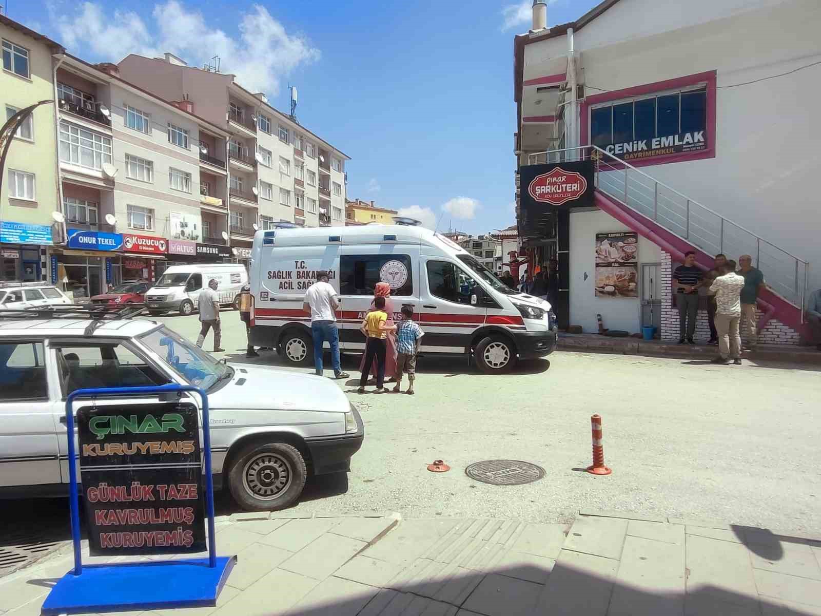 Bisikletli çocuğa otomobil çarptı
