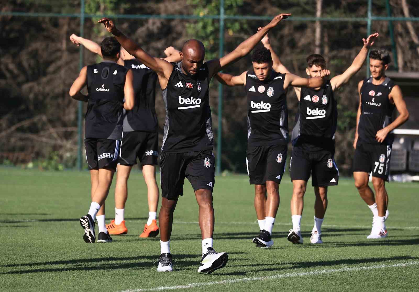 Beşiktaş, hazırlıklarına devam etti
