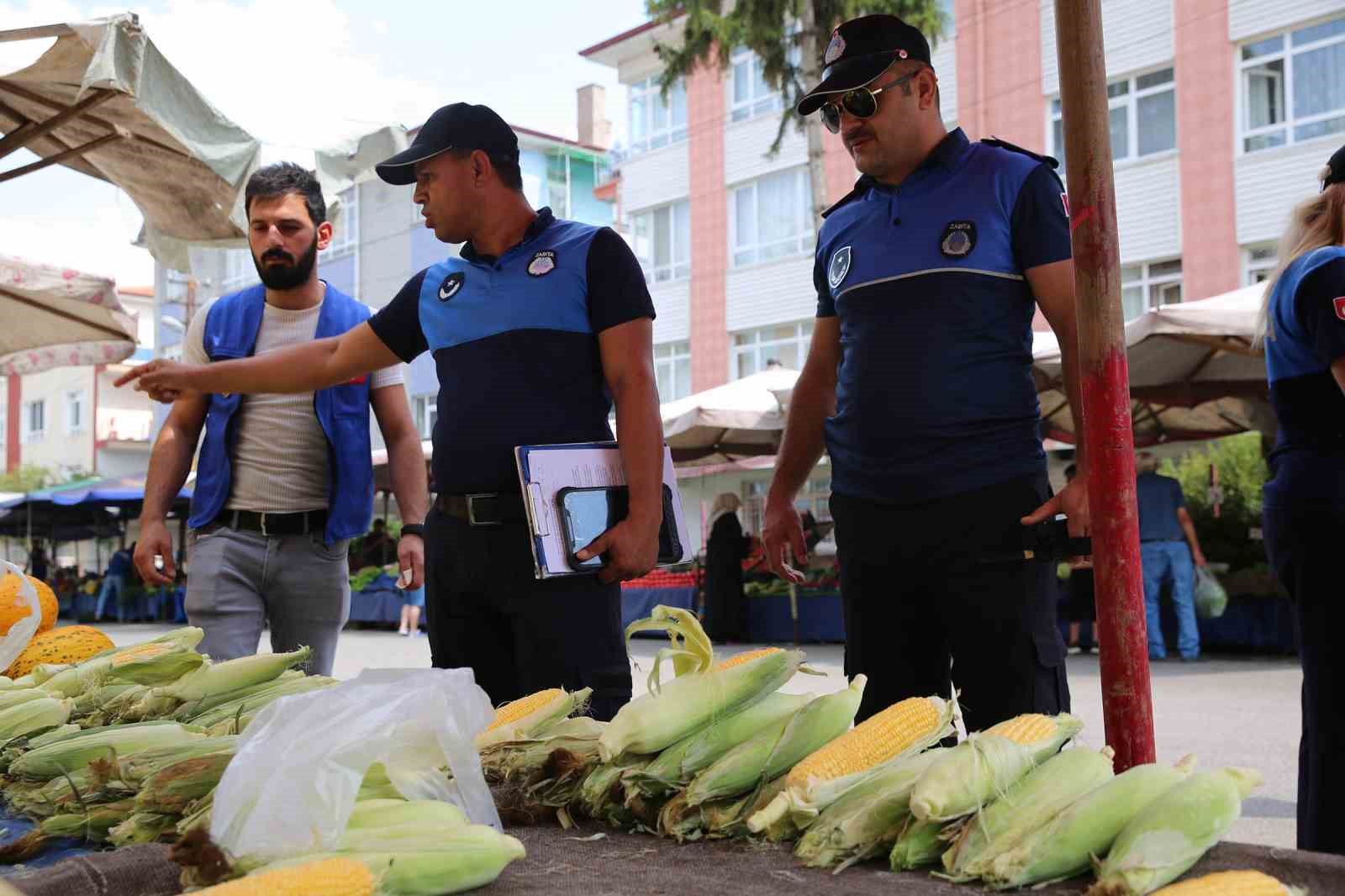 Keçiören’de Zabıta ekipleri pazar denetiminde
