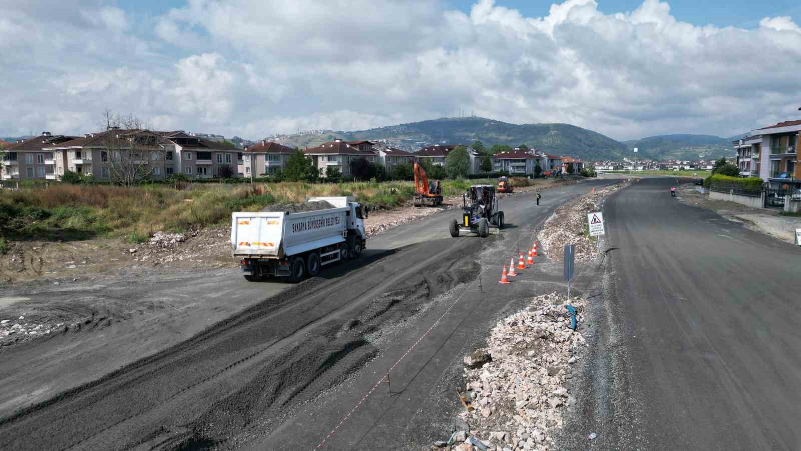 Sakarya Büyükşehir’in yeni yol hamlesi o bölgenin trafik yükünü hafifletecek
