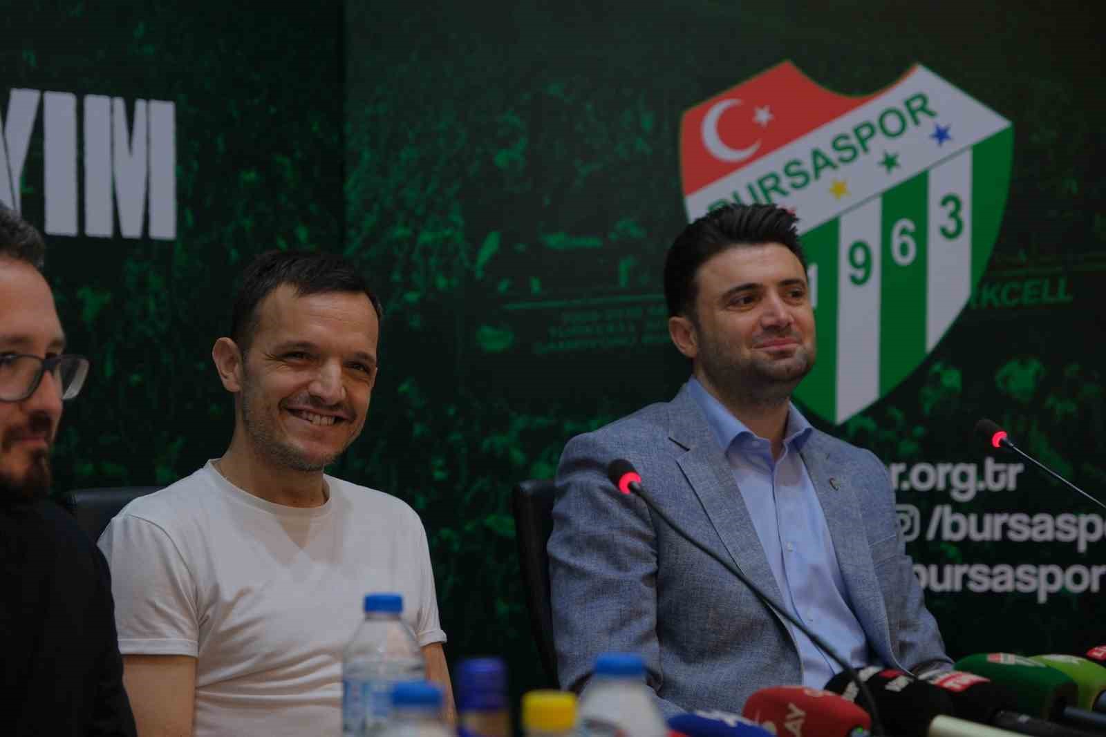 Bursaspor’un yeni teknik direktörü Pablo Martin Batalla imzayı attı
