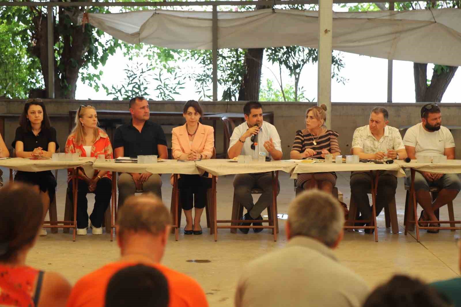 Muğla Büyükşehir ve Fethiye Belediyesi Faralya’da vatandaşları dinledi
