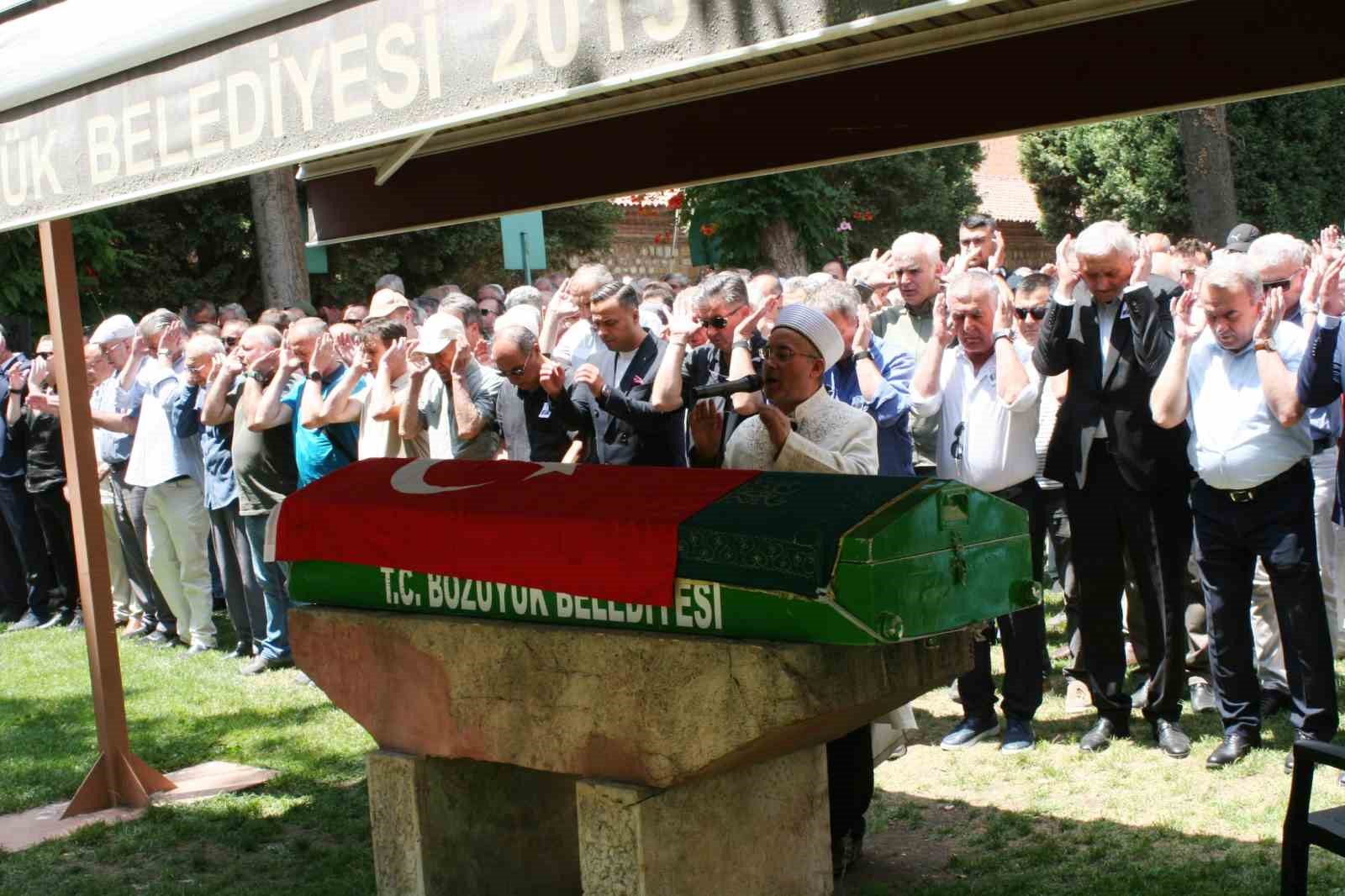 Eski Milletvekili Orhan Yağcı son yolculuğuna uğurlandı
