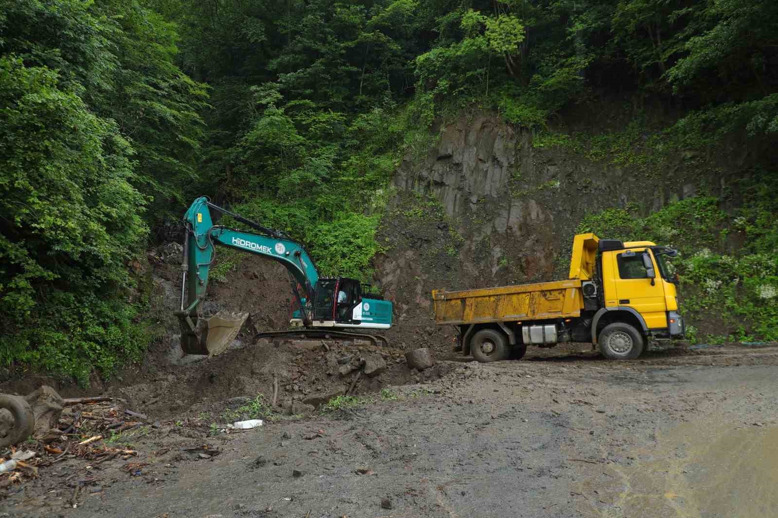 Ordu’da 70 mahallede selin bıraktığı tahribatın izleri siliniyor
