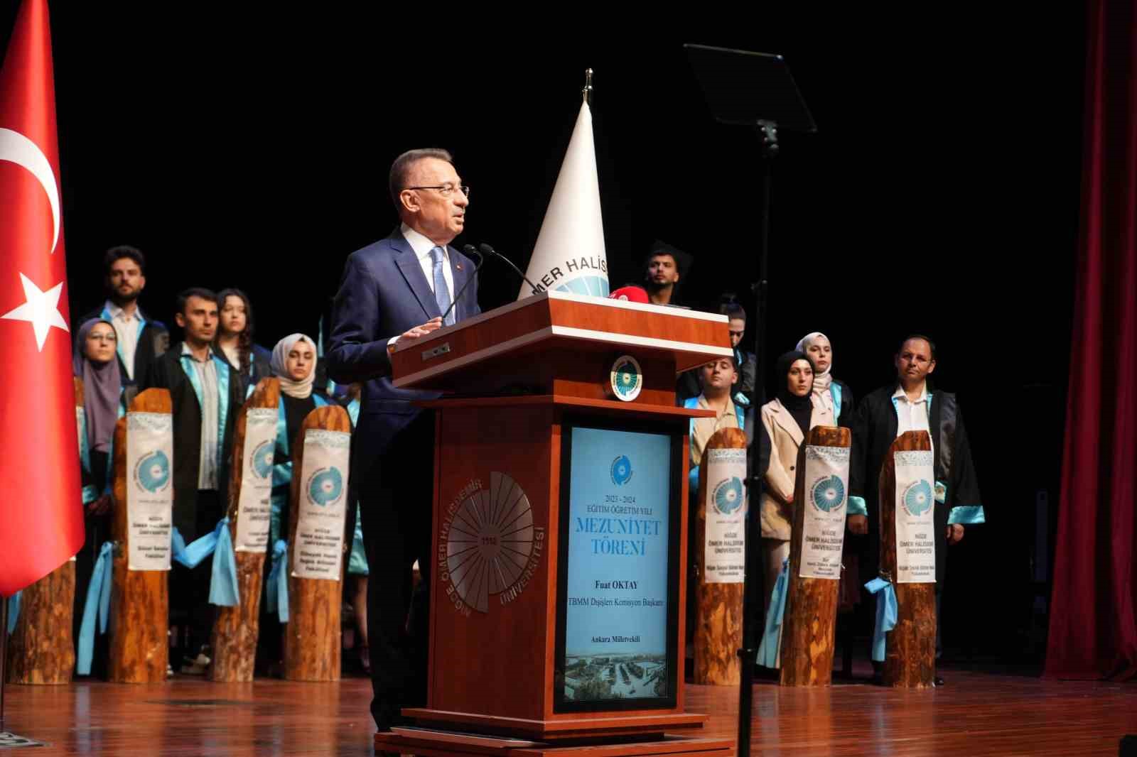 Niğde Ömer Halisdemir Üniversitesi Mezuniyet Töreni yapıldı
