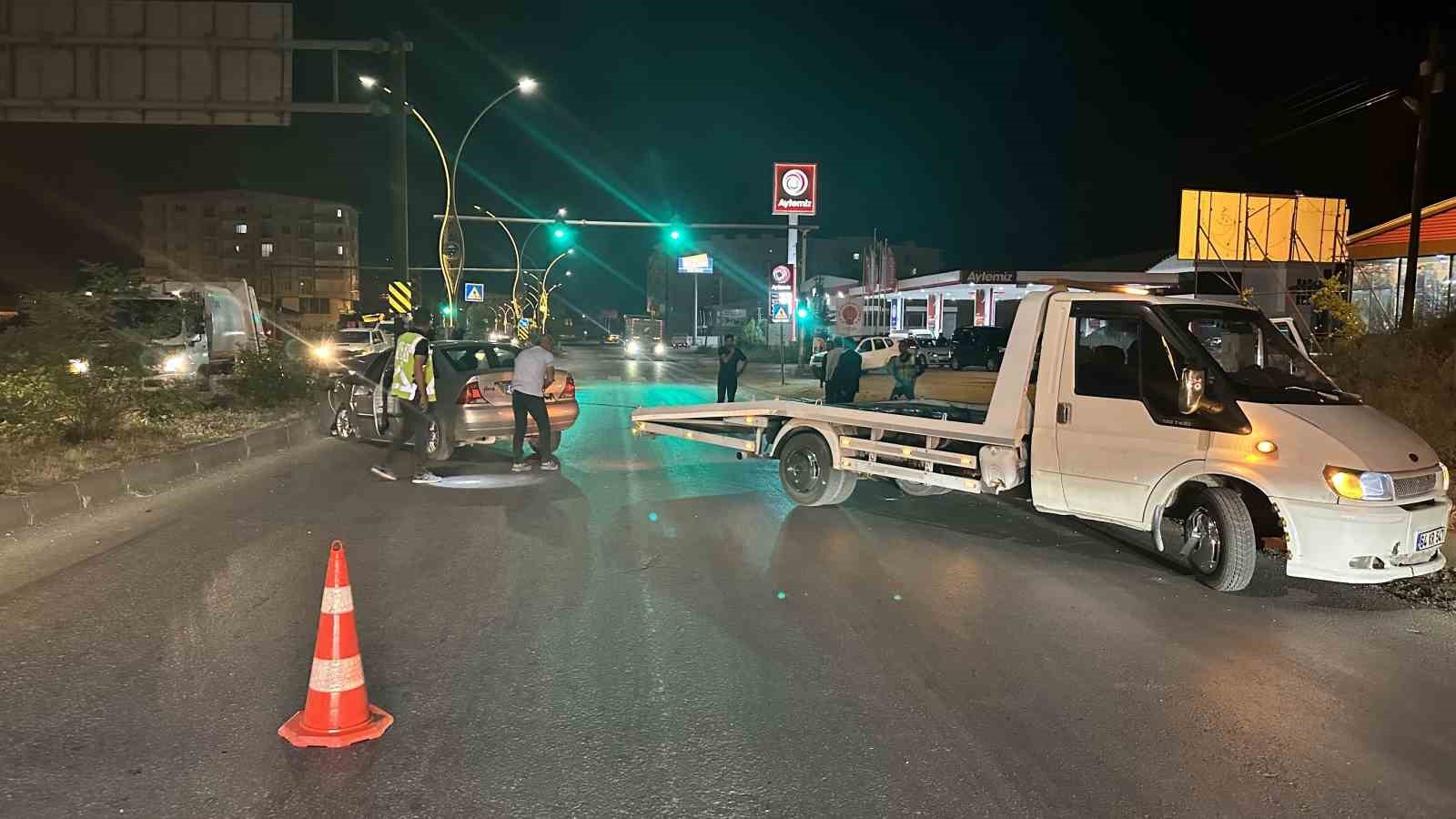 Yüksekova’da trafik kazası: 4 yaralı
