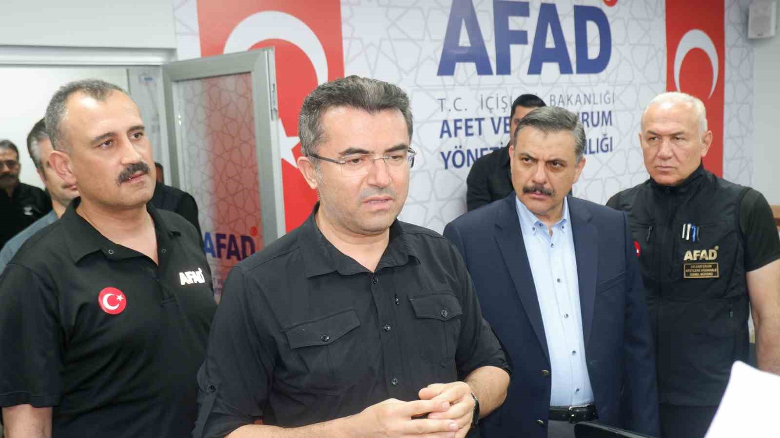 AFAD Başkanı Okay Memiş: “111 iş makinesiyle tüm riskli dereleri ıslah edeceğiz”
