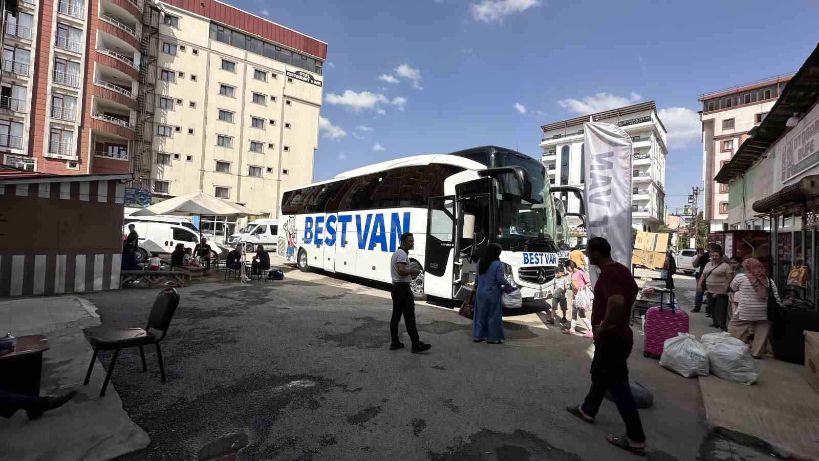 Yüksekovalı vatandaşlardan yeni otogar çağrısı
