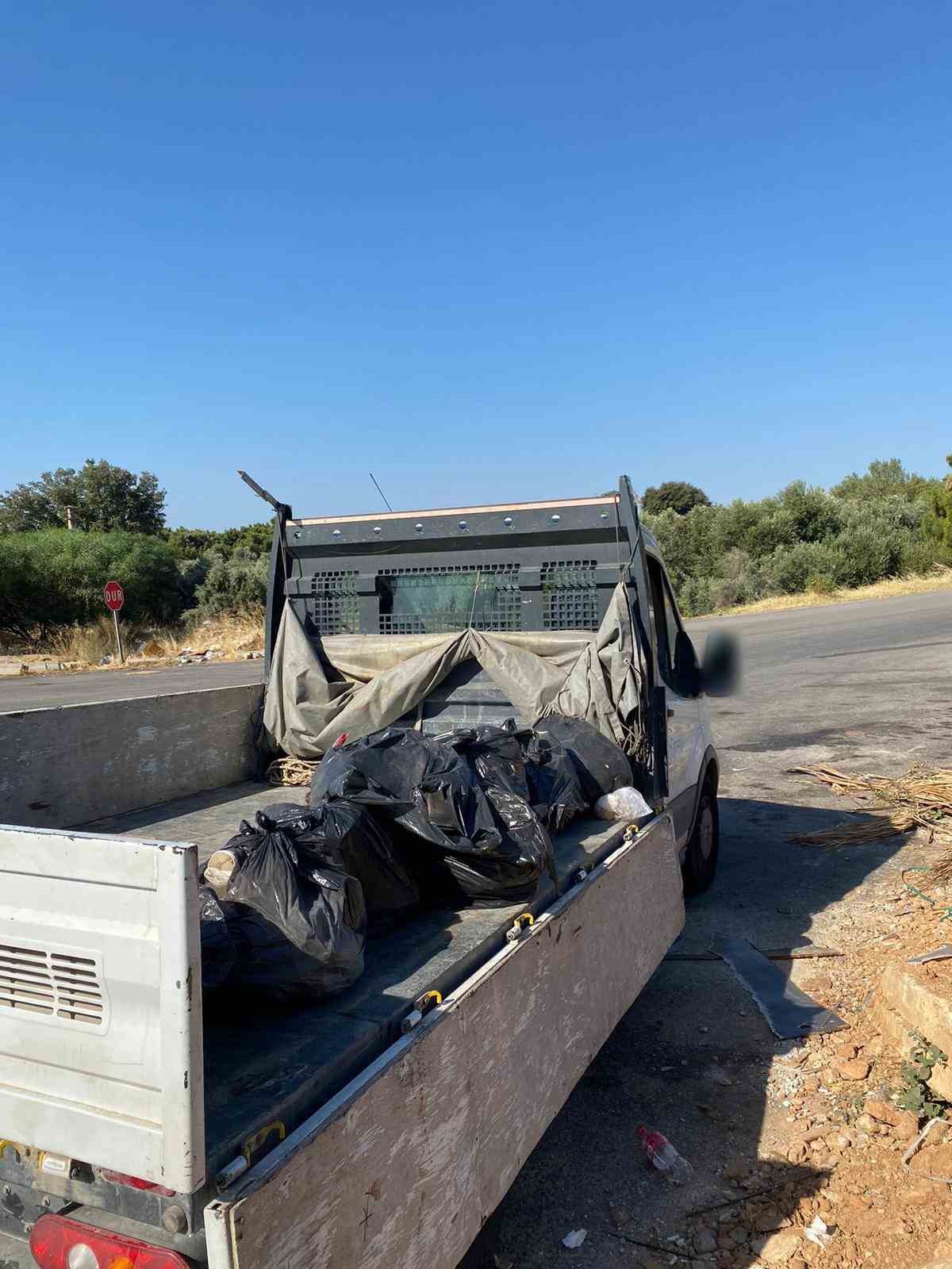 Önce attılar, sonra geri topladılar
