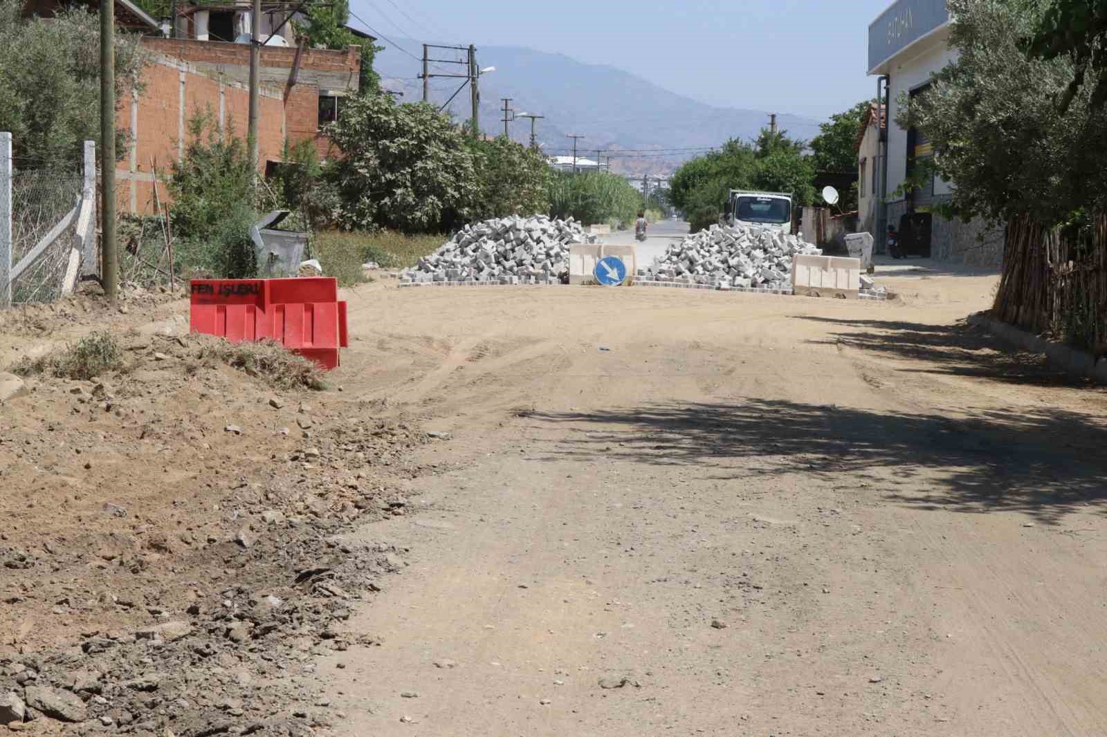 Nazilli Sümer Mahallesi’nde yol çalışmaları tamamlandı
