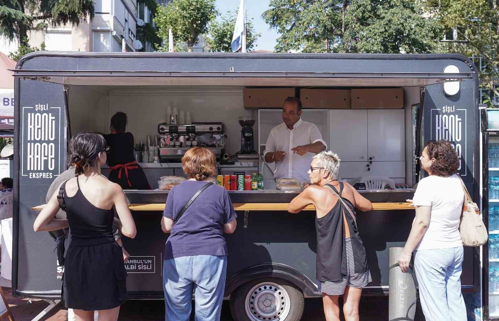 Şişli Belediyesi’nin ’Gezici Kent Kafe’si hizmete girdi
