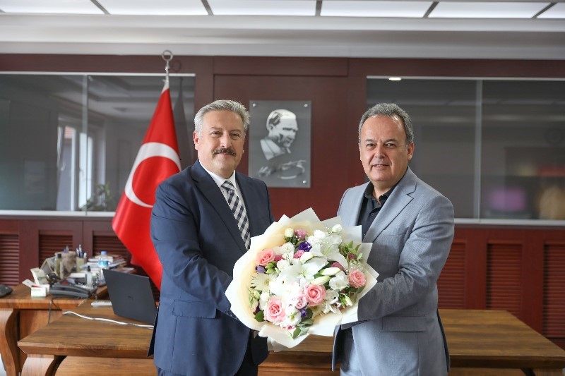 Başkan Palancıoğlu’ndan Melikgazi Kaymakamı Karacan’a ziyaret
