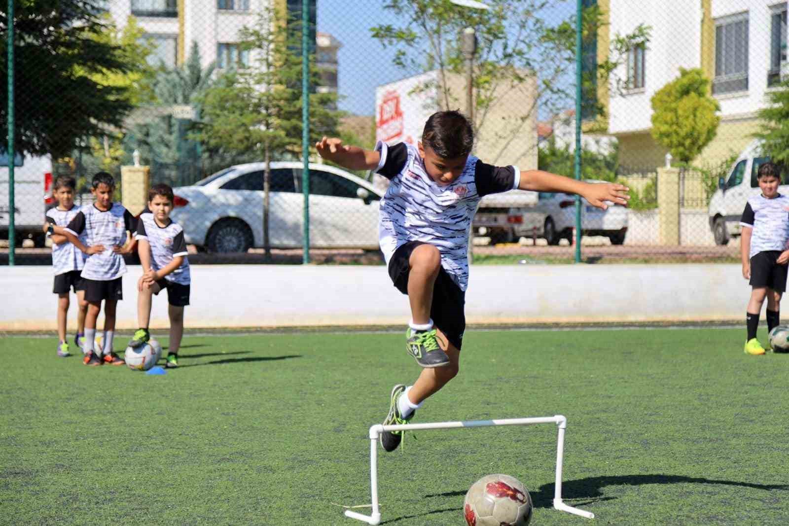 Başkan Dinçer: “Çocuklarımıza sağlıklı yaşamı ve sporu sevdirdik”
