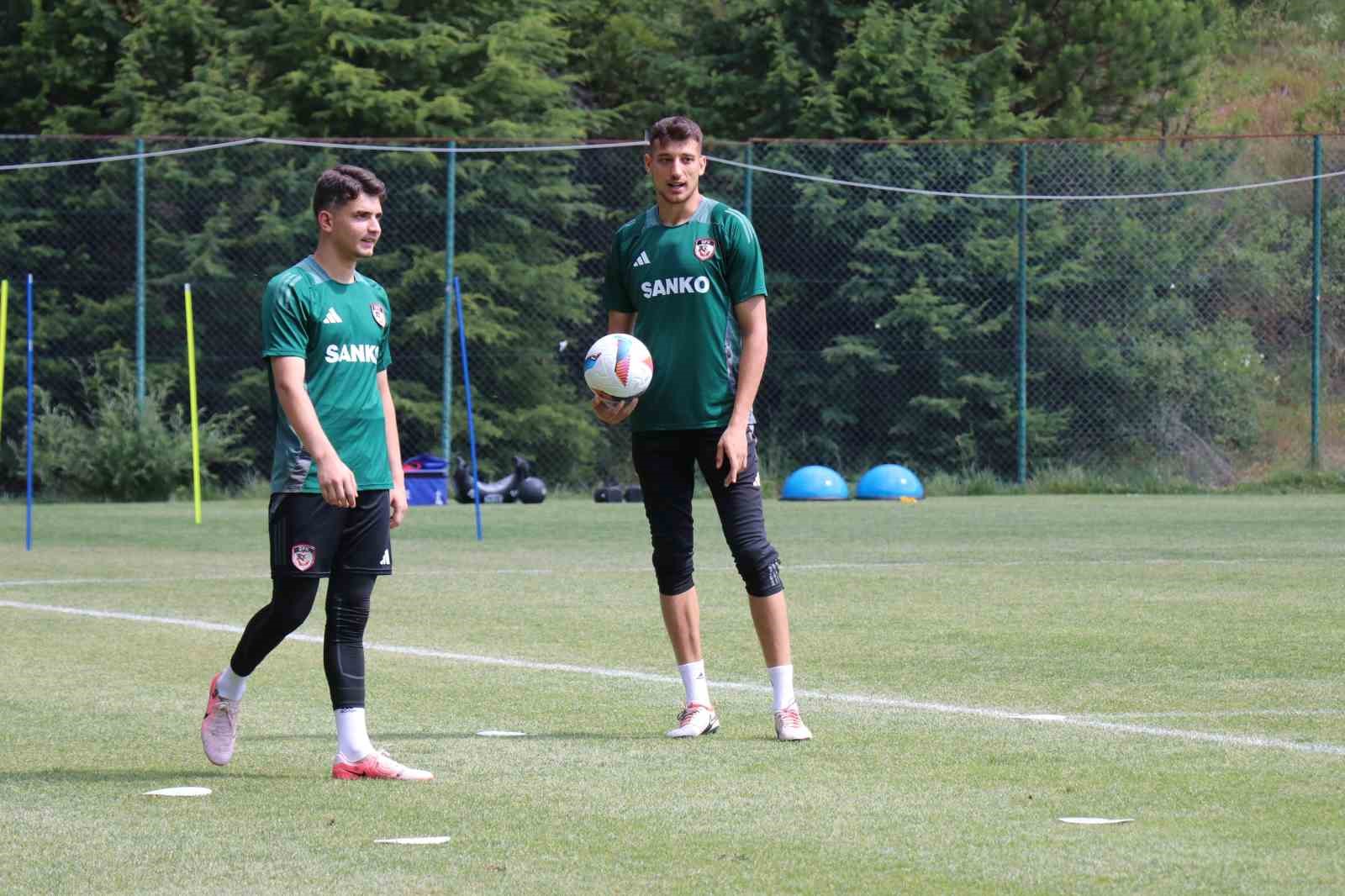 Gaziantep FK, yeni sezon hazırlıklarına Bolu kampında devam etti
